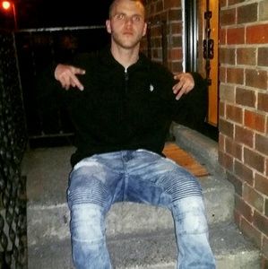 Meet your Posher, Dylan